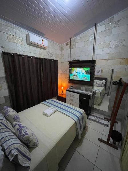 A la foto es mostra l'objecte Casa de Pedra situat a la ciutat de Pirenópolis.