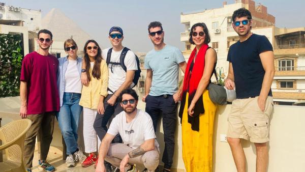 Nella foto è visibile l'oggetto Carpet Alaa ELdein Pyramids view situato nella città di Il Cairo.