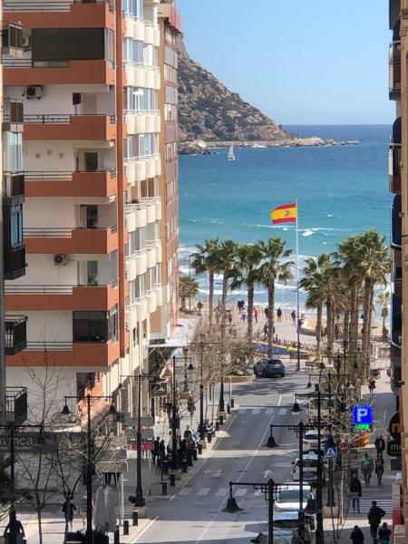 A la foto es mostra l'objecte Casa de Feliz situat a la ciutat de Calp.