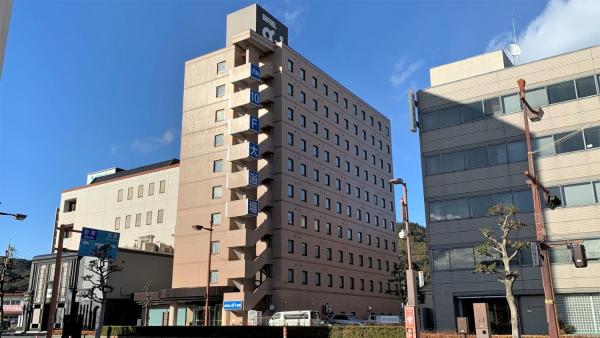 照片显示了位于Ōtake市的Hotel Alpha-One Iwakuni物件。