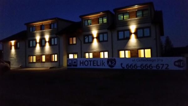 Auf dem Foto ist das Objekt HOTELik A2 in der Stadt Ołtarzew zu sehen.