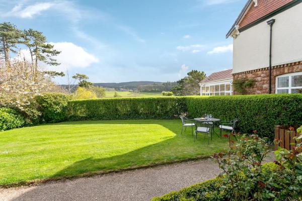 Na fotografii je vidět objekt April Cottage nacházející se ve městě Minehead.