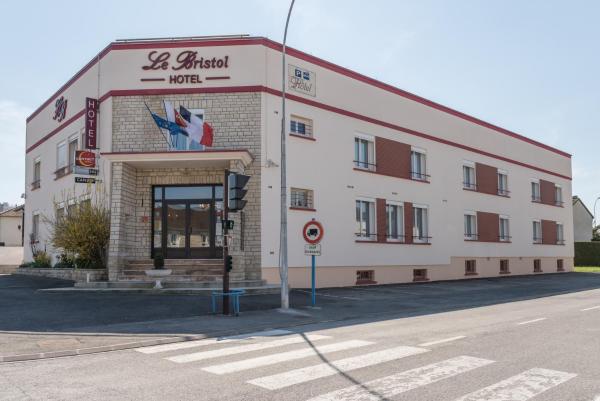 A la foto es mostra l'objecte Hotel Bristol situat a la ciutat de Compertrix.