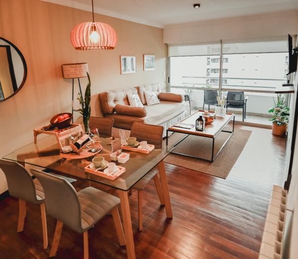A la foto es mostra l'objecte Sarmiento Suites Premium situat a la ciutat de Salta.
