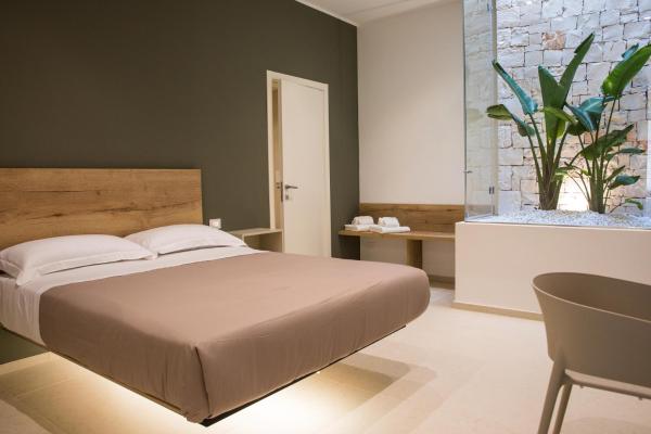 Na fotografii je vidět objekt YOUR HOUSE ROOMS 3 nacházející se ve městě Conversano.