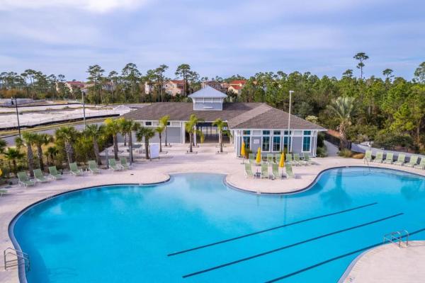 Fotografie 3: Pool, Beach Club, Spacious 2bd, Sleeps 8