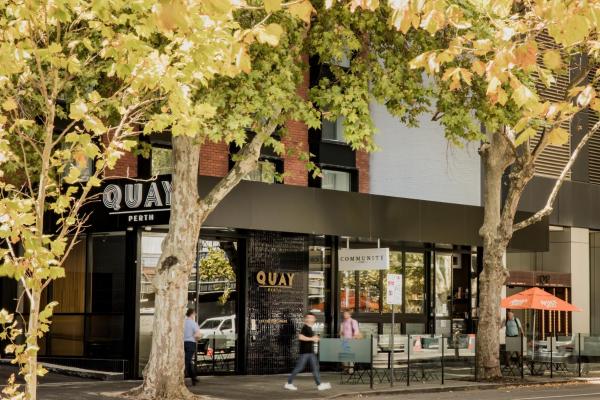Na zdjęciu widoczny jest obiekt Quay Perth położony w mieście Perth.