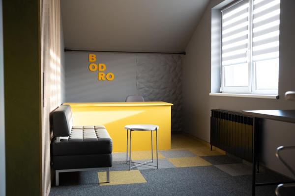 Na fotografii je vidět objekt Готельні кімнати Bodro Clinic nacházející se ve městě Novovolynsʼk.