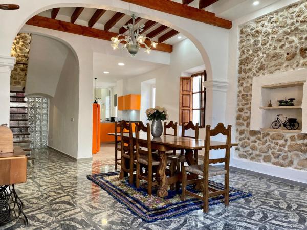 Na foto é possível ver o objeto Can Feliu House by Slow Villas localizado na cidade de Búger.