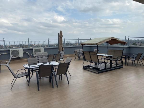 Neema Executive Suites Ngong RD with Balcony, Nairobi