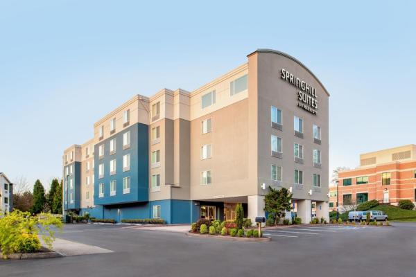 Na fotografii je vidět objekt SpringHill Suites Portland Airport nacházející se ve městě Parkrose.