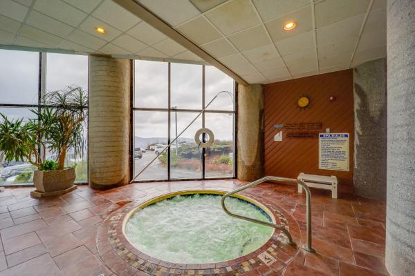 Fotografia 1: Pool, Sauna and Gym Sugar Top Resort Condo with Views