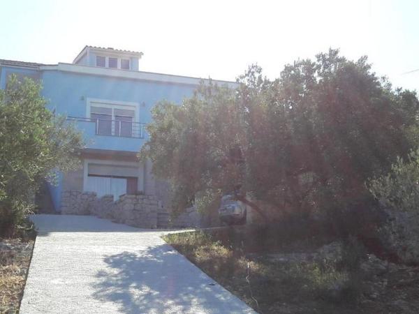 A la foto es mostra l'objecte Apartments by the sea Cove Mala Lamjana, Ugljan - 22450 situat a la ciutat de Kali.