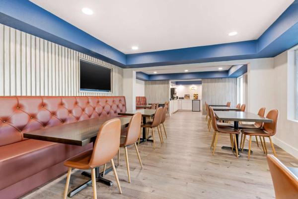 Φωτογραφία 9: Super 8 by Wyndham Orlando Near Florida Mall