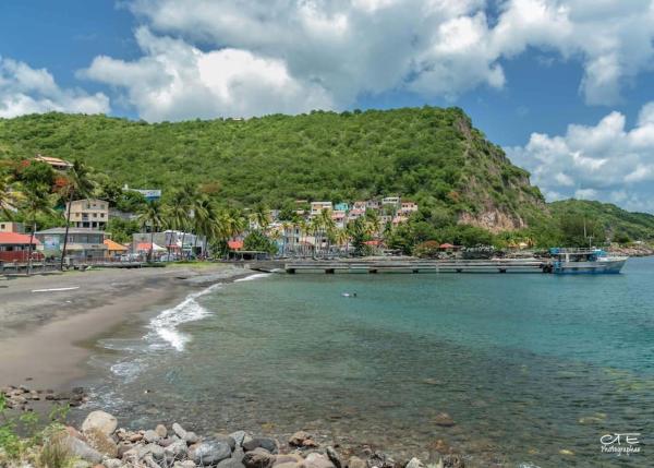 A la foto es mostra l'objecte Au cœur d’un village de pêcheurs sur la caraïbe situat a la ciutat de Bellefontaine.