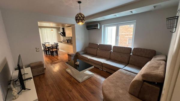 Apartment Sweet Luxury, Tirana