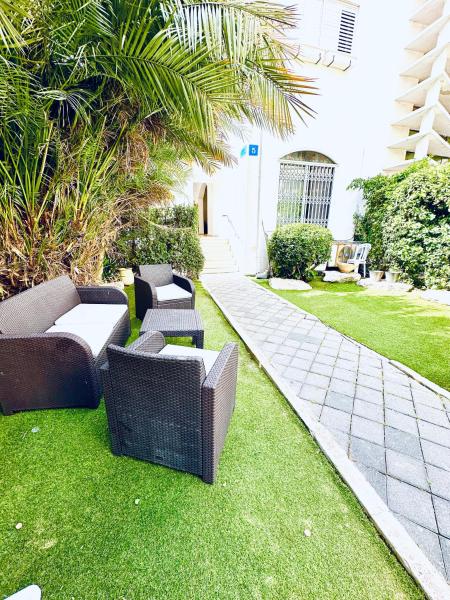 Garden apartment -Dizengoff Square, private garden, Tel Aviv