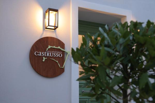 A la foto es mostra l'objecte Castrusso Castle apartments situat a la ciutat de Quios.