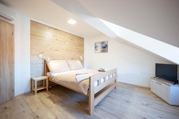 På billedet ses objektet PAPI Apartmán beliggende i byen Valtice.