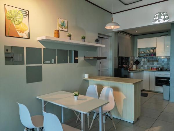 På billedet ses objektet Modern Comfy Suite Room-9Pax beliggende i byen Perai.