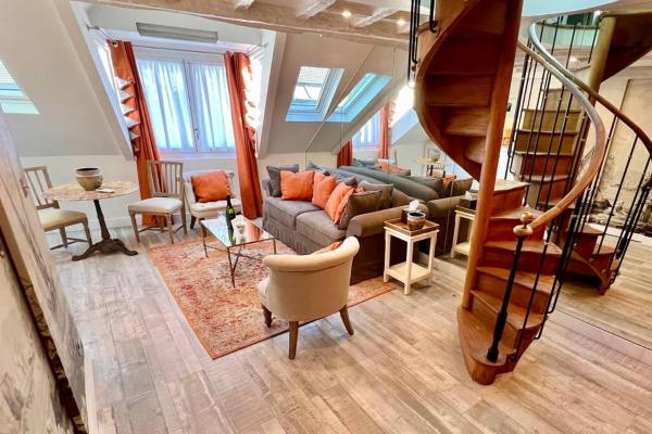 Foto 7: Rooftop Triplex with AC - Garden at Notre Dame