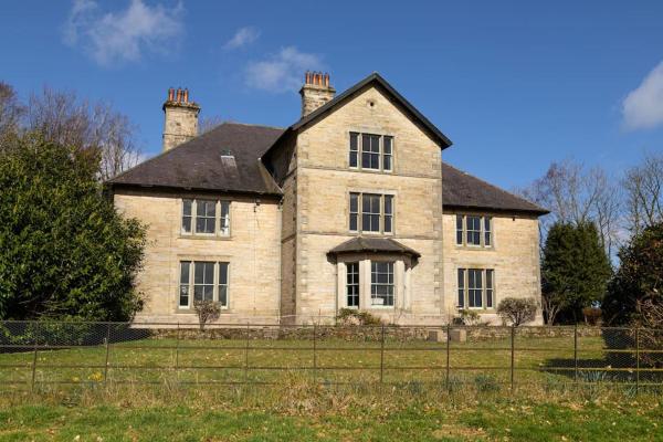 Na zdjęciu widoczny jest obiekt Magnificent Period Country House położony w mieście Knowesgate.