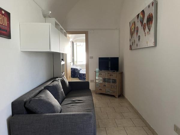 A la foto es mostra l'objecte House Anna by Holiday World situat a la ciutat de Toirano.
