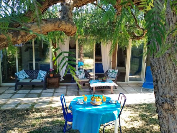 På billedet ses objektet Appartamento in Villa Siciliana beliggende i byen Ognina.