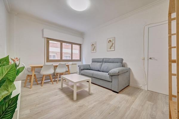 Nella foto è visibile l'oggetto La estación by Clabao situato nella città di Logroño.