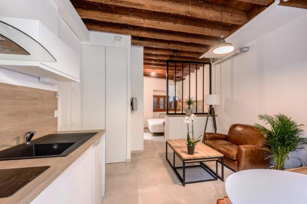 På billedet ses objektet All in Lyon | Cocon authentique Vieux Lyon beliggende i byen Lyon.