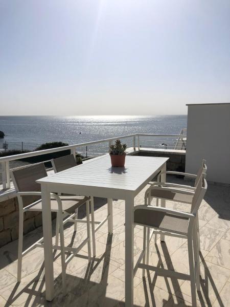 A la foto es mostra l'objecte Casas del Mar - Casares Costa 5003 situat a la ciutat de Casares.