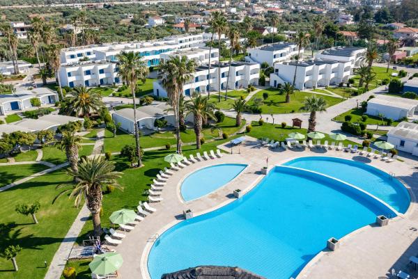 A la foto es mostra l'objecte Kinetta Beach Resort and Spa situat a la ciutat de Kineta.