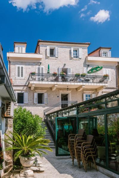 Kezman Apartment - Montenegro