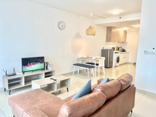 A la foto es mostra l'objecte T5 1-10Pax Trefoil Setia Alam 2Room 5Bed WiFi SCCC situat a la ciutat de Shah Alam.