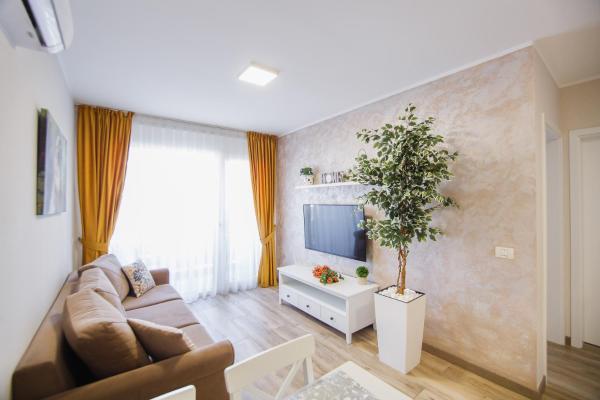 Na fotografii je vidět objekt Cappuccino Colors at West Residence nacházející se ve městě Oradea.