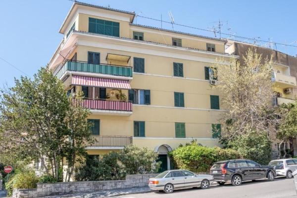Apartments and Room Poesia, Сплит