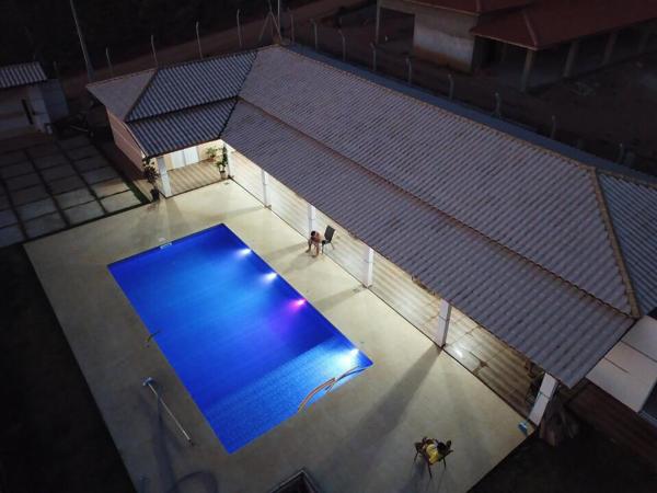 A la foto es mostra l'objecte Chacara c piscina e churrasqueira em Mairinque SP situat a la ciutat de Mairinque.