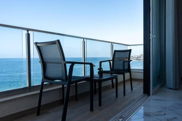 Seafront Bugibba 2bed Apartment By Homely - Malta