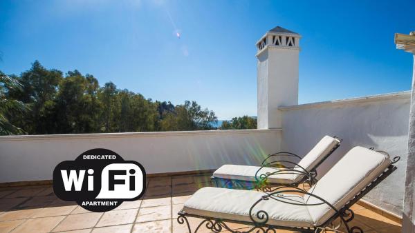 A la foto es mostra l'objecte Casares Real J6 situat a la ciutat de Casares.