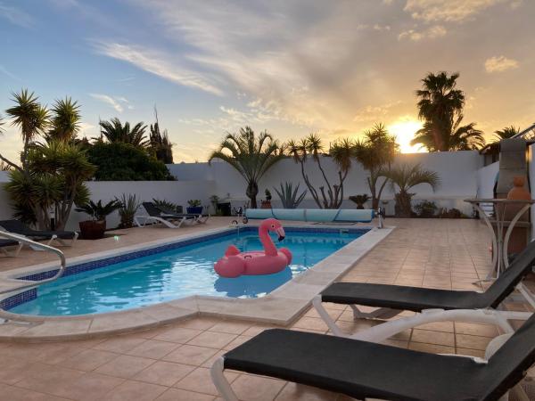 "Our Soleada" Villa Cosy And Flowery, Heated Pool - Playa Blanca, España