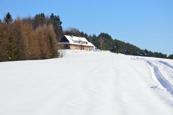 Auf dem Foto ist das Objekt Schronisko Górskie nad Smolnikiem in der Stadt Smolnik zu sehen.