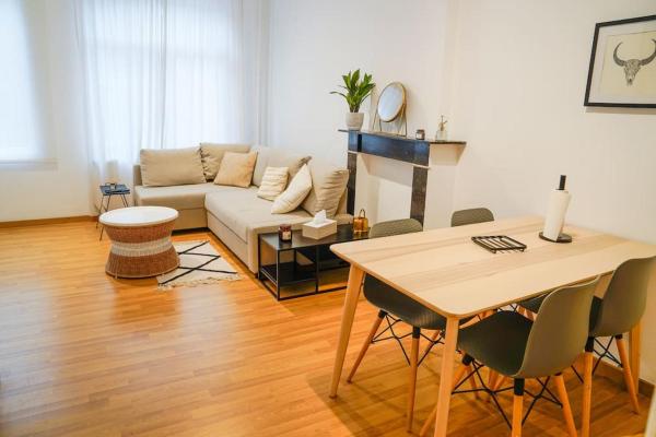 A la foto es mostra l'objecte Appartement tout confort au centre ville de DINANT situat a la ciutat de Dinant.