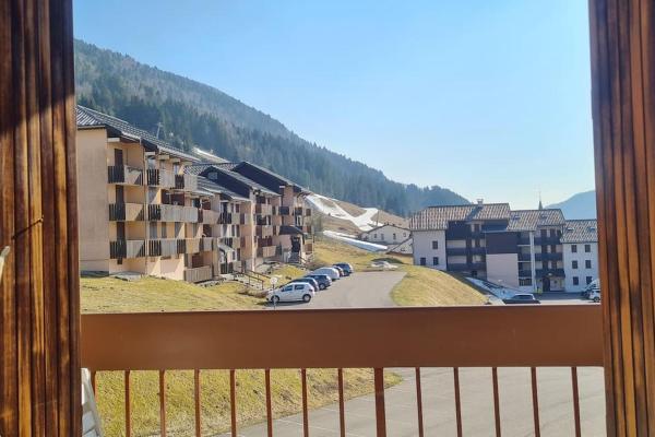 A la foto es mostra l'objecte Appartement Lélex vue sur les pistes situat a la ciutat de Lélex.
