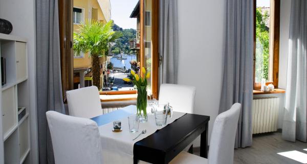 På bildet vises objektet EASYLIFE - Como - Coloniola 32 - Lago di Como som ligger i byen Como.