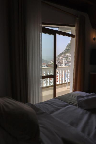 Vila Malasi - Albania