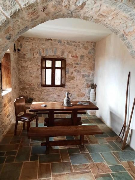A la foto es mostra l'objecte Casa Tsiliviani situat a la ciutat de Khalíkia.