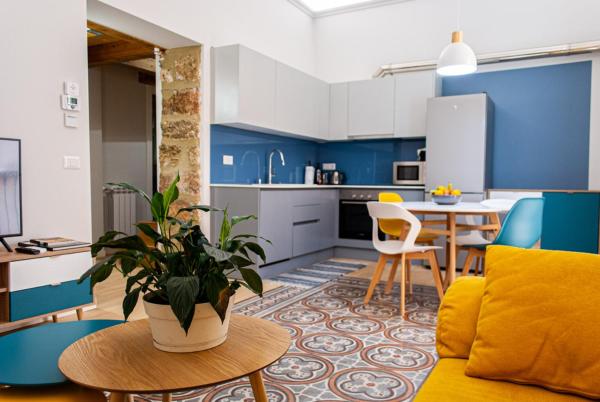 A la foto es mostra l'objecte Opera Suites - Norma situat a la ciutat de Palerm.