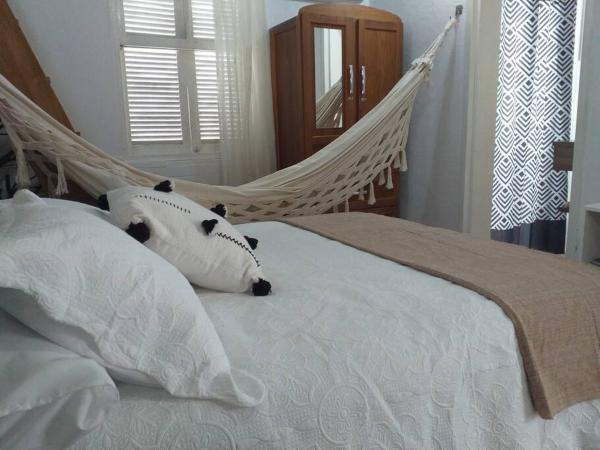 Nella foto è visibile l'oggetto Sambaqui - Casa de Hóspedes Kitinet situato nella città di Florianópolis.