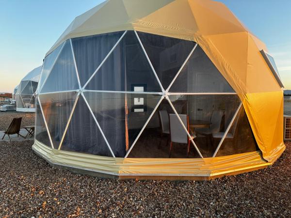 Nella foto è visibile l'oggetto Nude Glamping Dome situato nella città di Willcox.