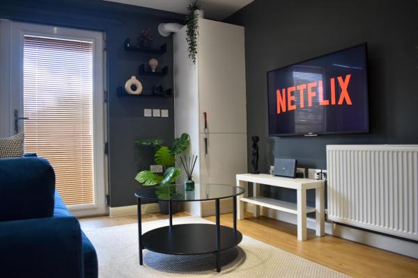 Stylish Peckham Apartment 10 Seconds From Station, Londra